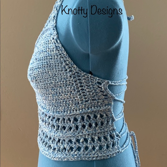 Crop Top - Picture 2 of 3